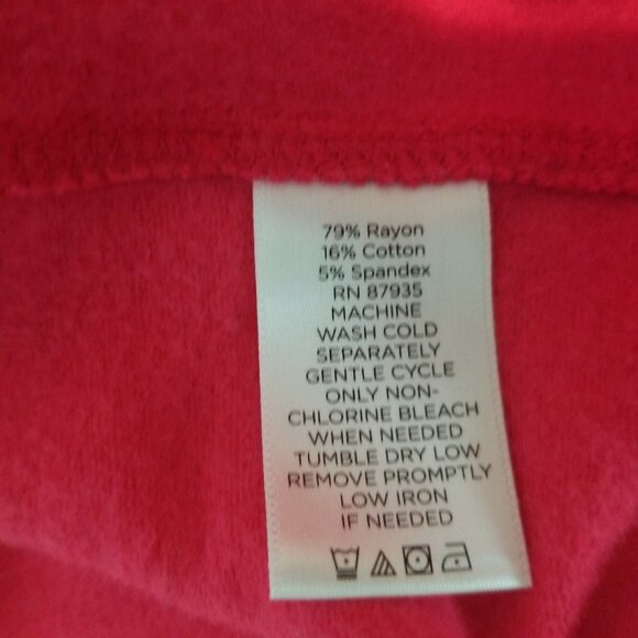 Susan Graver Weekend Pink Fleece Tunic pockets - Picture 6 of 6